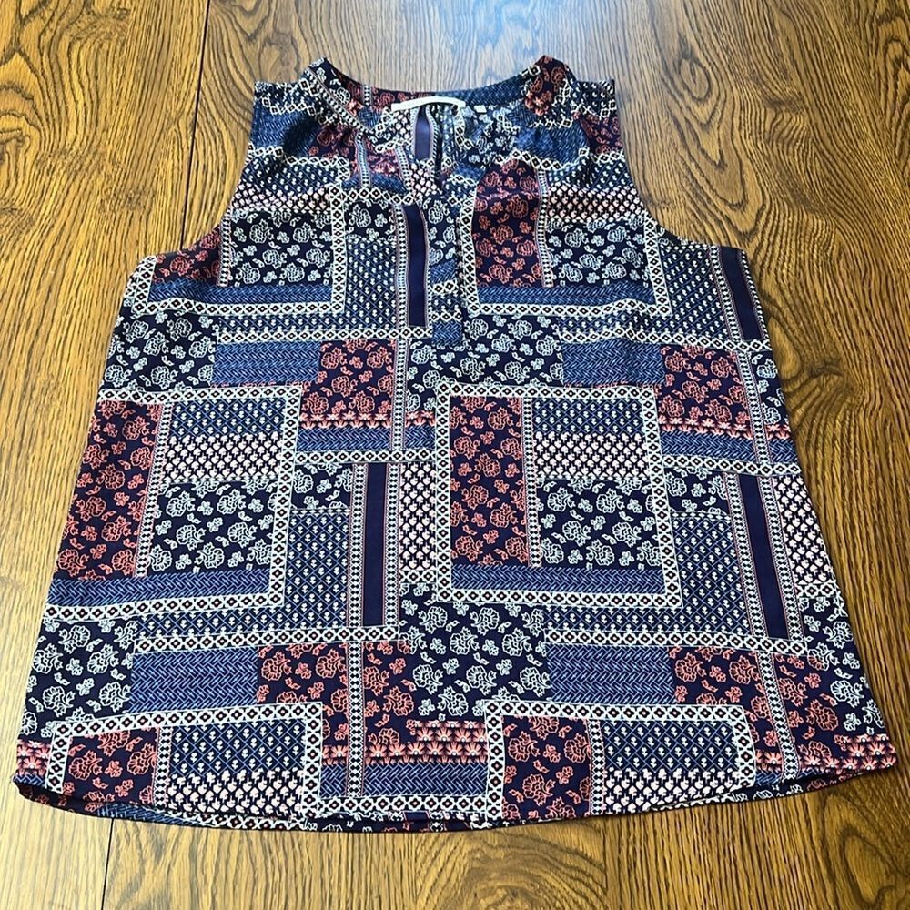 Violet & Claire Sleeveless Blouse Size Medium